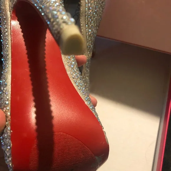 PROM SHOES!!! Beautiful daffodil Red bottoms, Size 6! - Picture 7 of 14